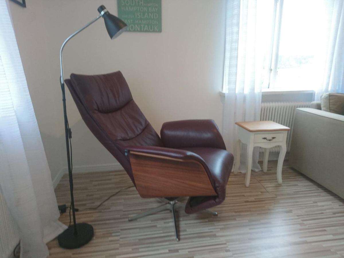 Ett Hus Med 3 Sovrum Med Supersnabba Internet Fiberanslutningen 1000Mb-100Mb I Hoeg, 7 Minuter Fran Хюдиксвал Екстериор снимка